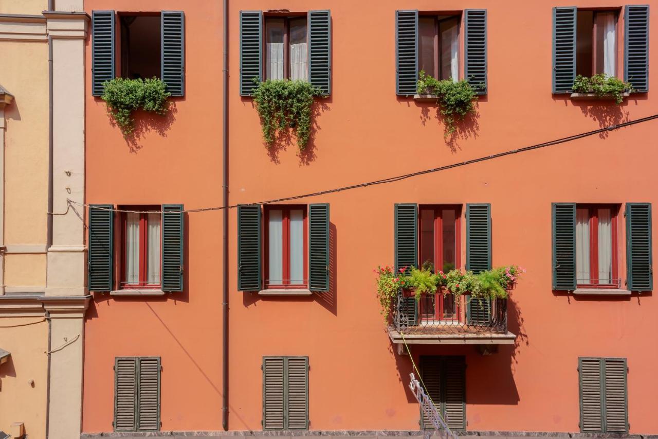 A Un Passo Da Lucio Apartment Bologna Exterior foto